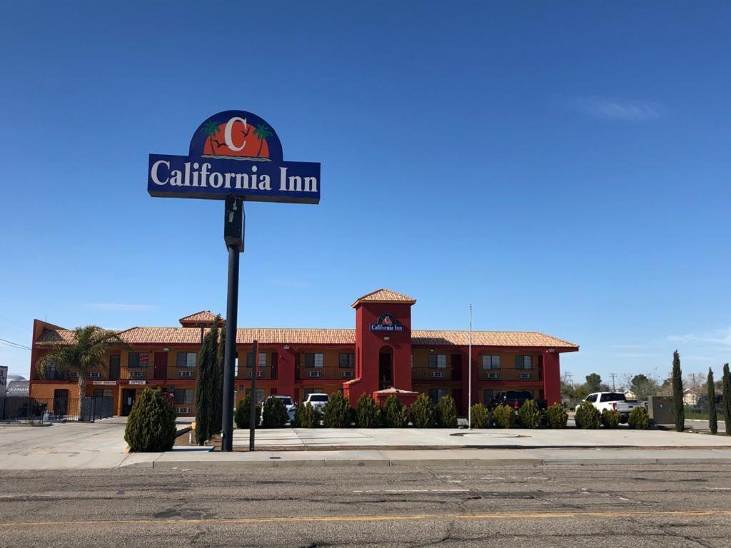 California Inn Hotel And Suites Adelanto Us 395 Exterior foto